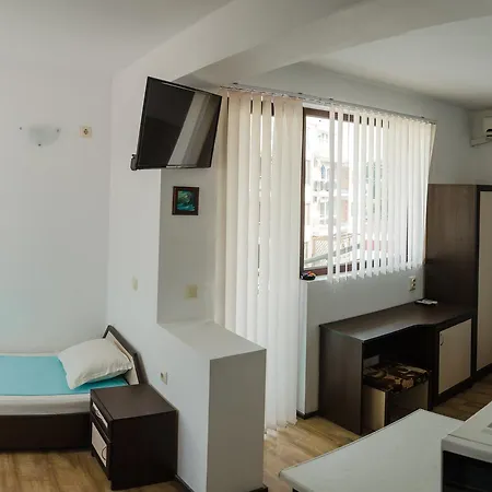 Kani Πανσιόν 3*