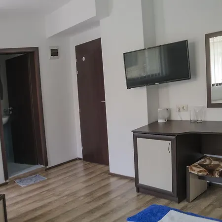 Kani Πανσιόν 3*